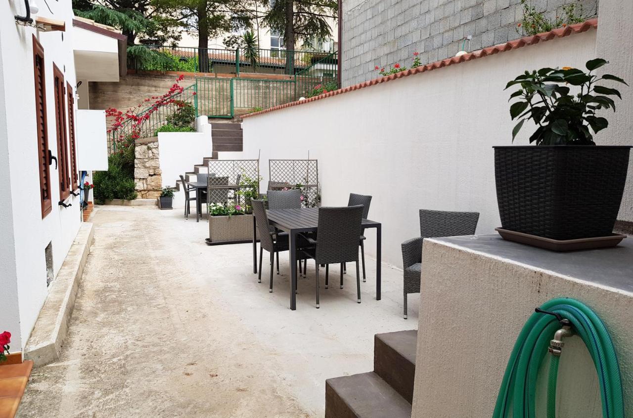 Appartamento Tra Mare E Montagna Baunei Exterior foto
